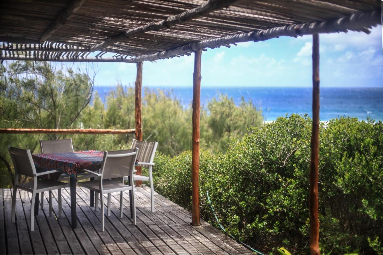 Tofinho Beach House Apartments Inhambane Esterno foto