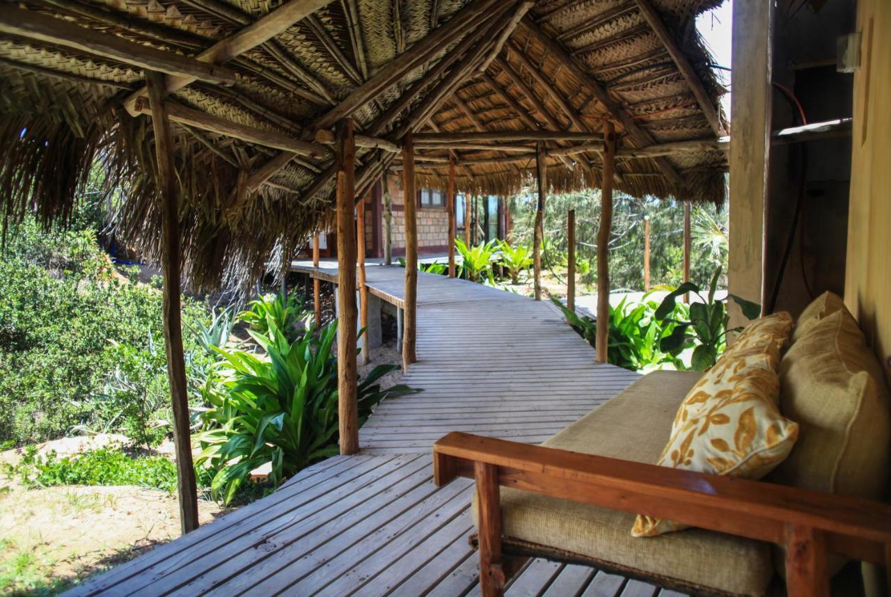 Tofinho Beach House Apartments Inhambane Esterno foto